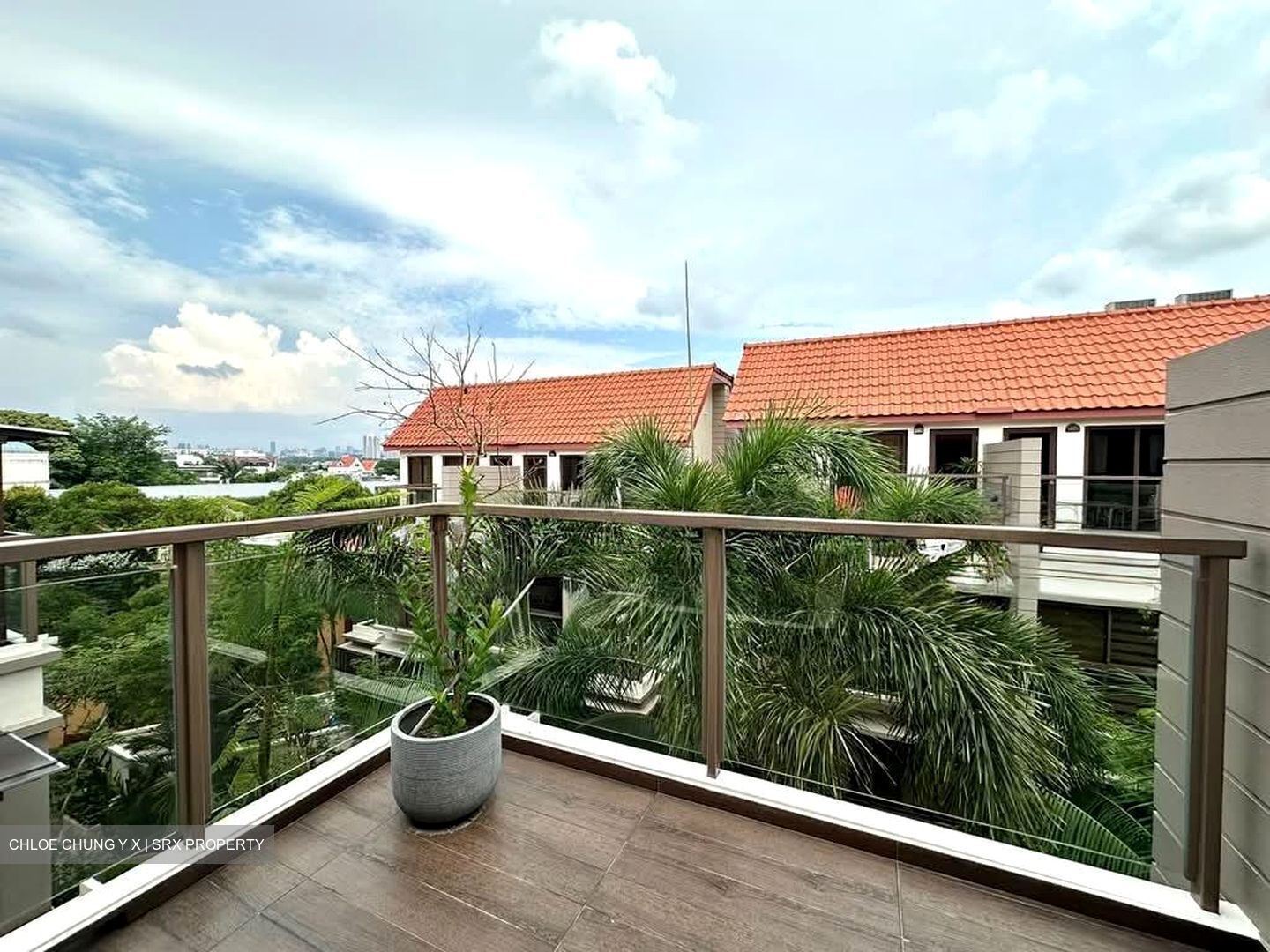 Holland Link (D10), Terrace #593005201
